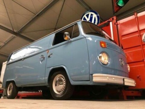 Характеристики грузового фургона Volkswagen Type 2 1.6 MT 1600 Cargo Van (08.1972 - 10.1979): фото, размеры, грузоподъемность, масса, скорость, двигатель, топливо, отзывы