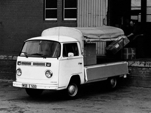 Характеристики грузового фургона Volkswagen Type 2 1.6 MT 1600 Single Cab (08.1972 - 10.1979): фото, размеры, грузоподъемность, масса, скорость, двигатель, топливо, отзывы