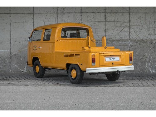 Характеристики грузового фургона Volkswagen Type 2 1.7 MT 1700 Single Cab (08.1972 - 01.1973): фото, размеры, грузоподъемность, масса, скорость, двигатель, топливо, отзывы