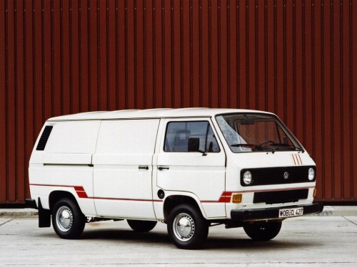 Характеристики грузового фургона Volkswagen Type 2 2.1 MT 2100  Cargo Van High Roof (02.1985 - 07.1991): фото, размеры, грузоподъемность, масса, скорость, двигатель, топливо, отзывы