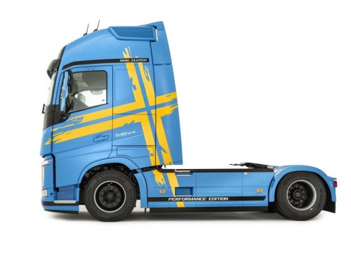 Характеристики седельного тягача Volvo FH 12.8 I-SHIFT 4x2 Tractor FH 42T 3A Air 3800 (09.2012 - н.в.): фото, размеры, грузоподъемность, масса, скорость, двигатель, топливо, отзывы