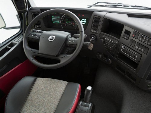 Характеристики тягача Volvo FM 10.8 I-SHIFT 4x2 Rigid FM D11 42R 1A Air 3700 (04.2013 - н.в.): фото, размеры, грузоподъемность, масса, скорость, двигатель, топливо, отзывы