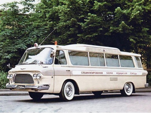 Характеристики автобуса ЗИЛ 118 6.0 AT Скорая помощь (08.1964 - 12.1968): фото, места, схема, вместимость, скорость, двигатель, топливо, масса, отзывы