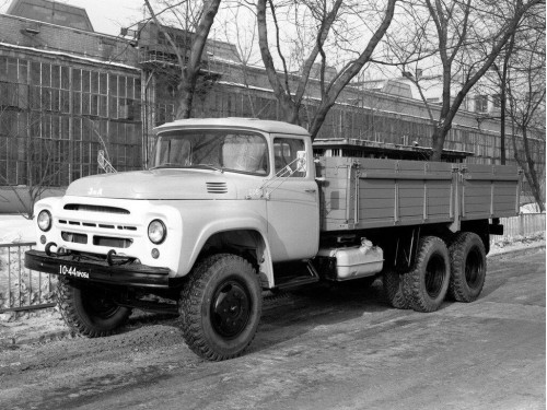 Характеристики бортового грузовика ЗИЛ 133 5.9 MT 6x4 133Г2 (01.1977 - 01.1979): фото, грузоподъемность, масса, скорость, двигатель, топливо, отзывы