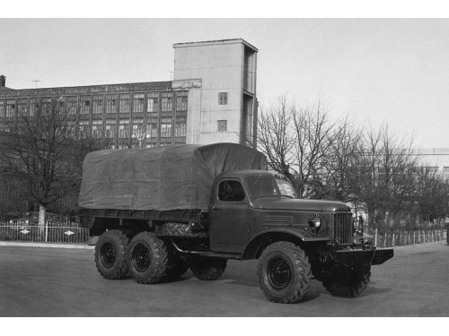 Характеристики бортового грузовика ЗИЛ 157 5.6 MT 6x6 157 (01.1958 - 01.1961): фото, грузоподъемность, масса, скорость, двигатель, топливо, отзывы