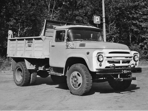 Характеристики бортового грузовика ЗИЛ ММЗ-4502 6.0 MT 45022 Строительный самосвал (04.1977 - 12.1980): фото, грузоподъемность, масса, скорость, двигатель, топливо, отзывы